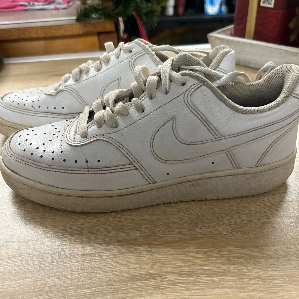 Nike court vision low